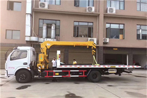 檀营附近汽车轮胎更换